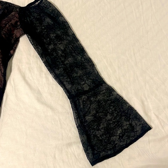 Cacique lace bodysuit - Picture 3 of 5